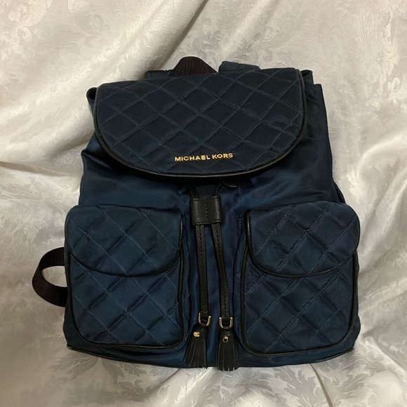 Michael Kors Navy Nylon Backpack Like New PRICE DROP! - Picture 2 of 12